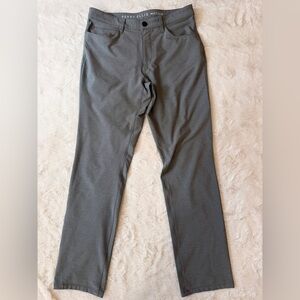 Perry Ellis Motion Slim Fit Performance 5-Pocket Tech Pants Gray 32x32